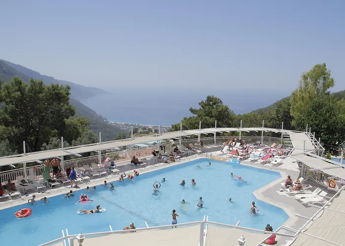 Nicholas Park Hotel 4*