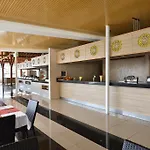 Nicholas Park Hotel 4*