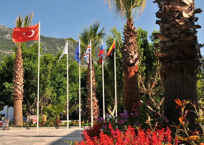 Nicholas Park Hotel 4*