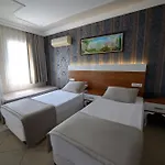 Nicholas Park Hotel 4*