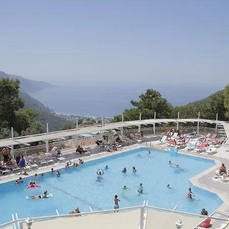 Nicholas Park Hotel 4*