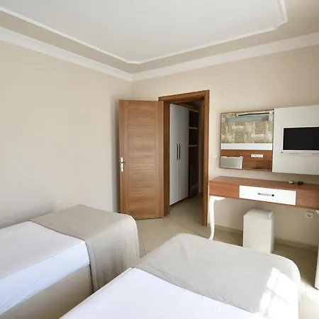 Nicholas Park Hotel