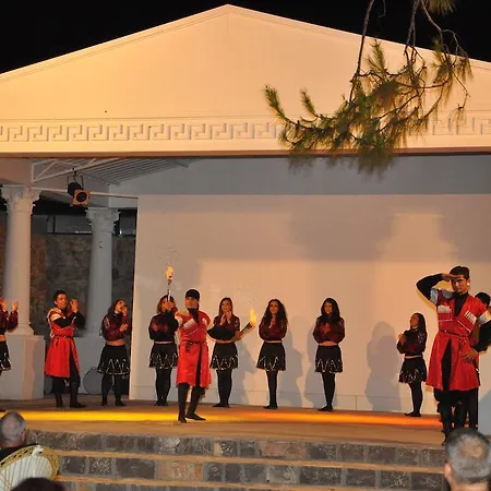 Nicholas Park Отель 4*