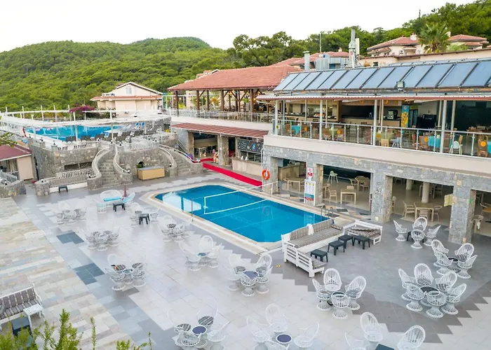 Hotell Nicholas Park 4*