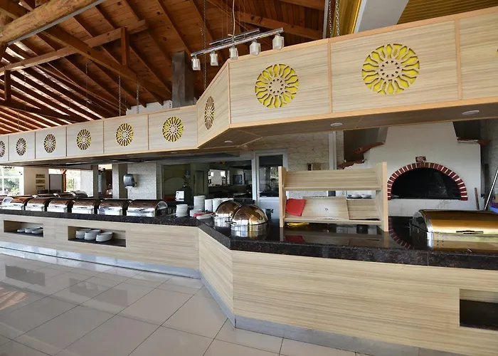 Hotel Nicholas Park 4*