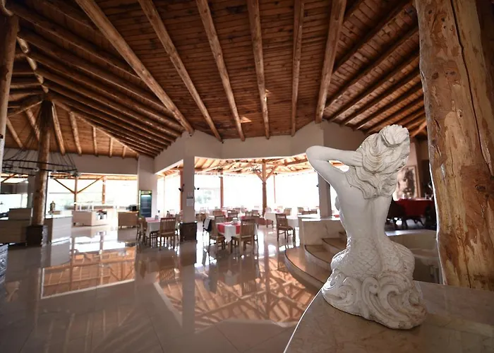 Nicholas Park Олудениз